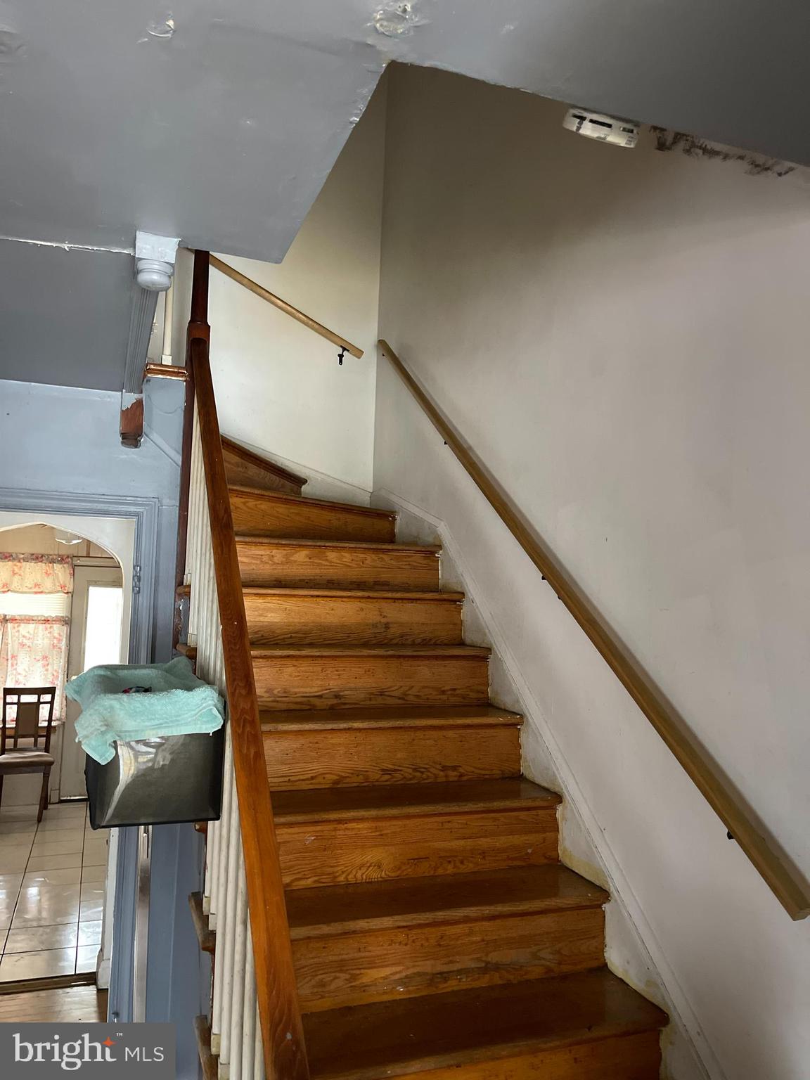 5608 Sagra Road Baltimore, MD 21239 - Photo 9 of 17 solid wood staircase