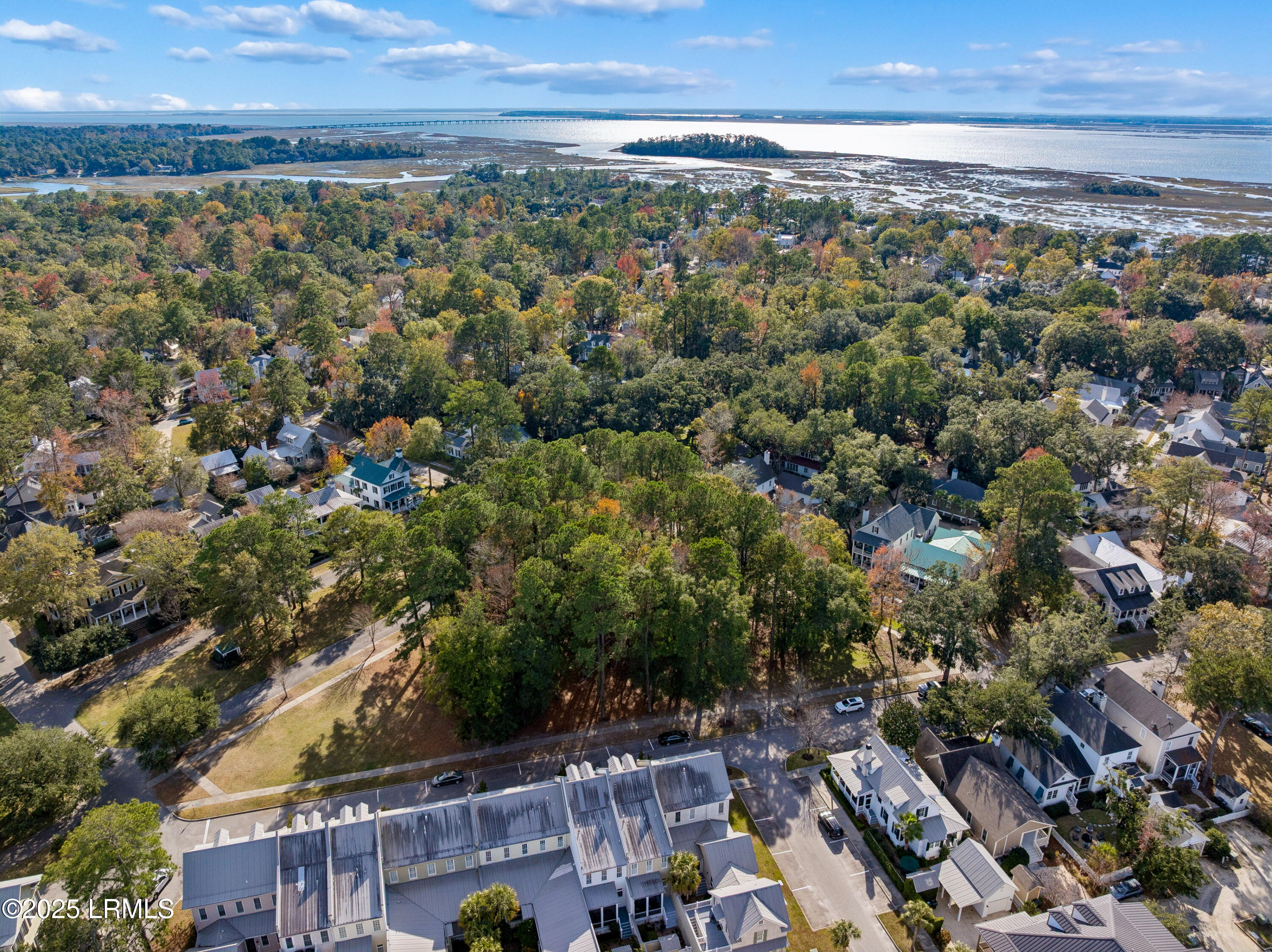 7 North Loudon Beaufort, SC 29906 - Photo 17 of 40 7NLoudenLot-IslandHouseMedia-0017