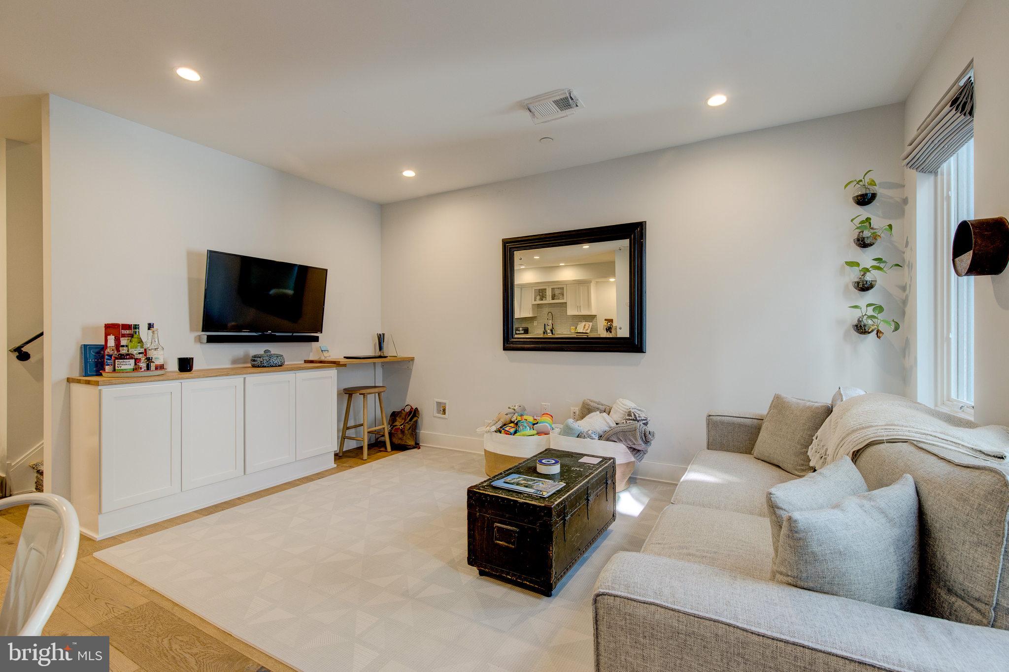212 Bainbridge Street, Unit 4 Philadelphia, PA 19147 - Photo 12 of 27 living room area