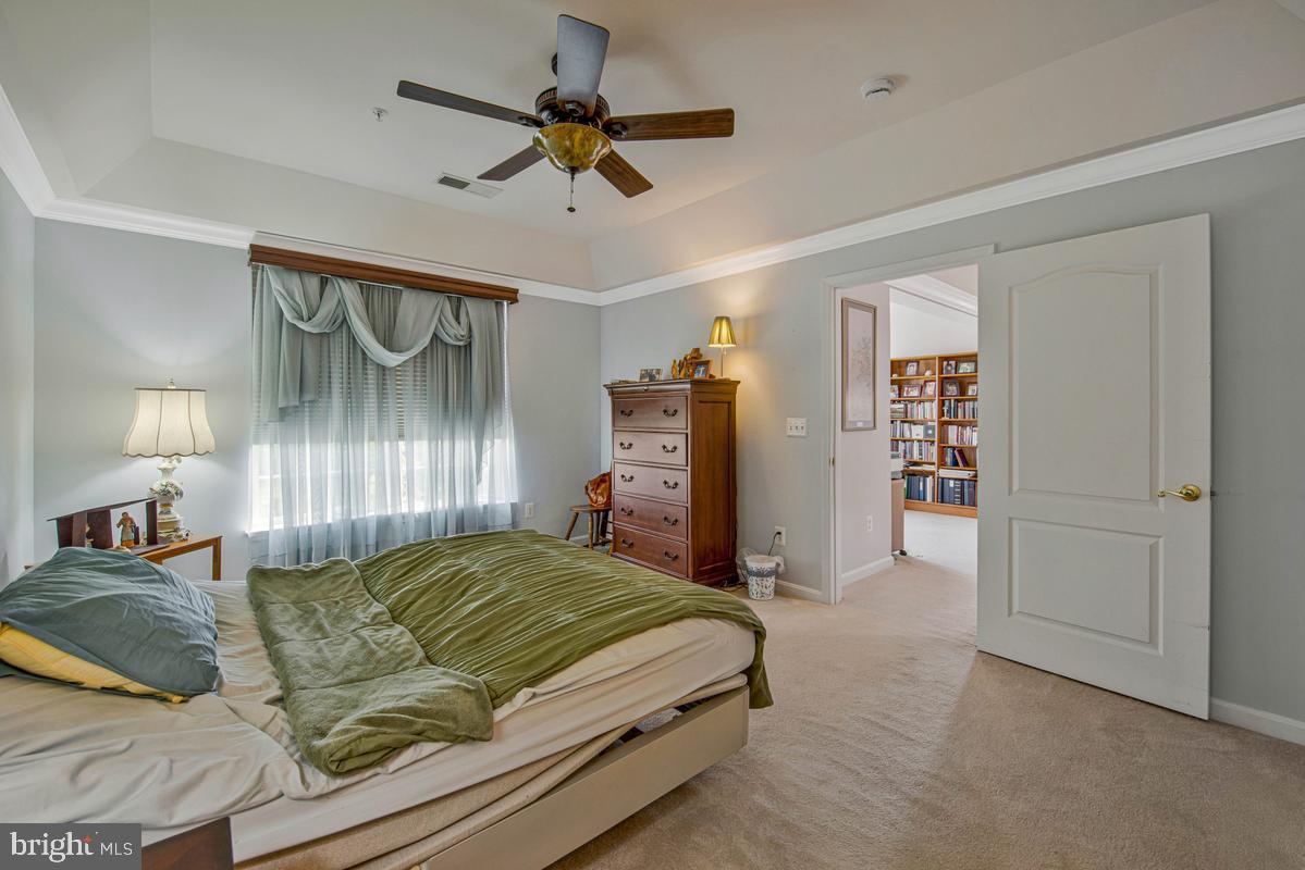 7335 Brookview Road, Unit 303 Elkridge, MD 21075 - Photo 21 of 50 Primary Bedroom