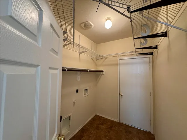 a view of utility room