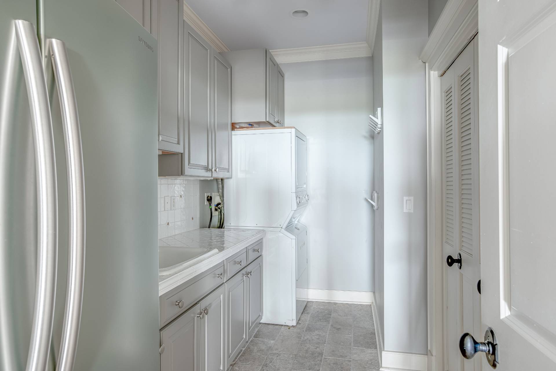 21 Tara Road Montauk, NY 11954 - Photo 22 of 37 a bathroom with a sink and a mirror