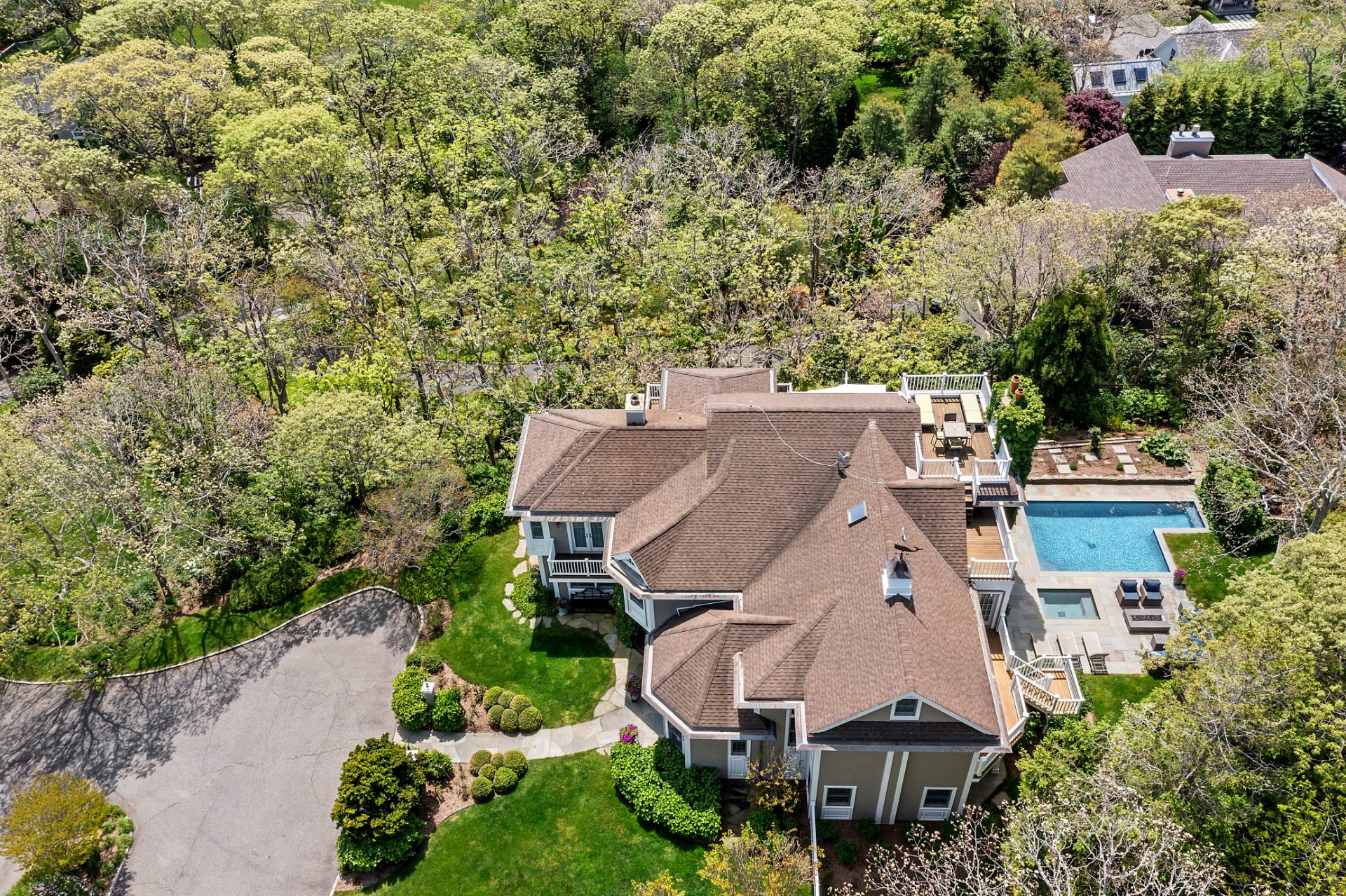 21 Tara Road Montauk, NY 11954 - Photo 37 of 37 an aerial view of a house