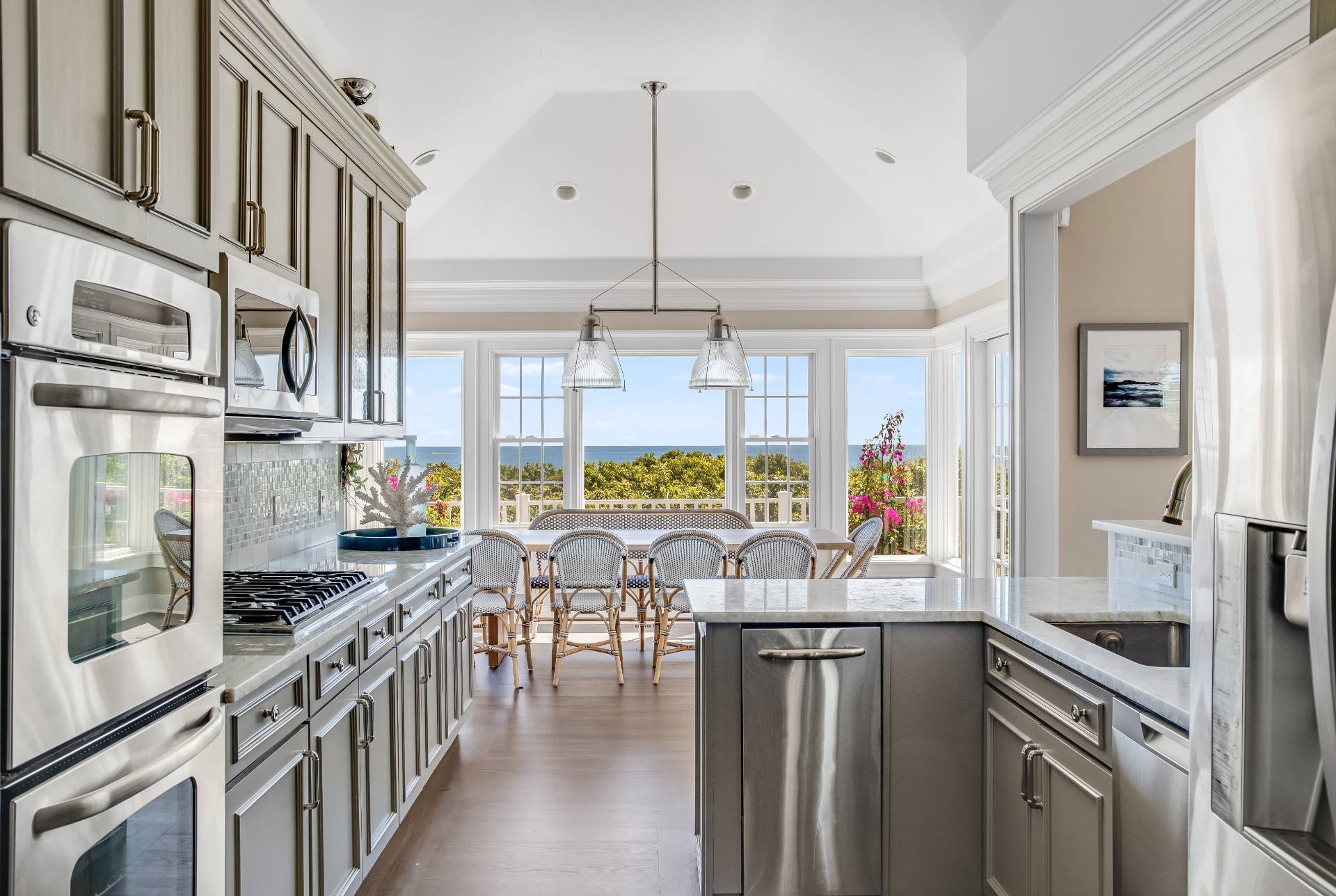 21 Tara Road Montauk, NY 11954 - Photo 6 of 37 a kitchen with lots of counter top space