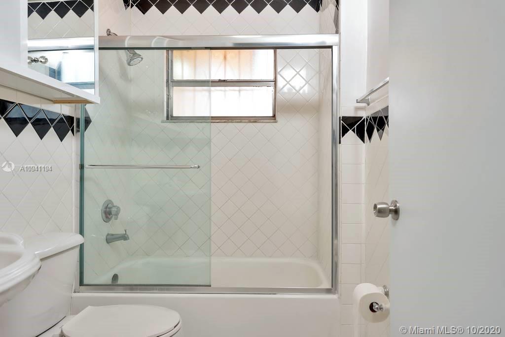 21119 Southwest 125th Court Road Miami, FL 33177 - Photo 12 of 19 Gallery Image 12