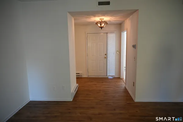 $2,600 | 922 Heritage Village, Unit B, Southbury, CT 06488