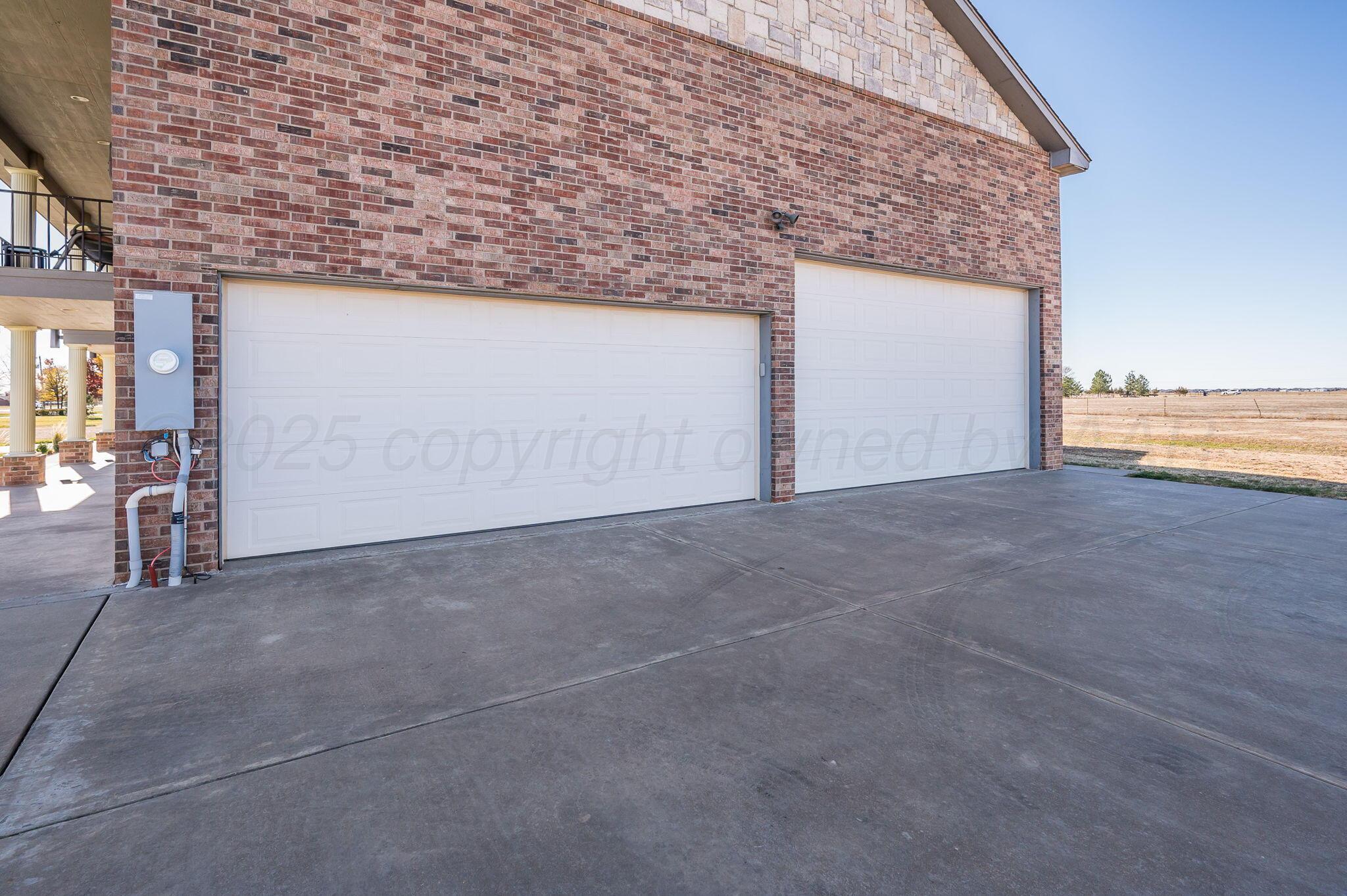 9000 Rj Drive Amarillo, TX 79119 - Photo 40 of 42 Garage