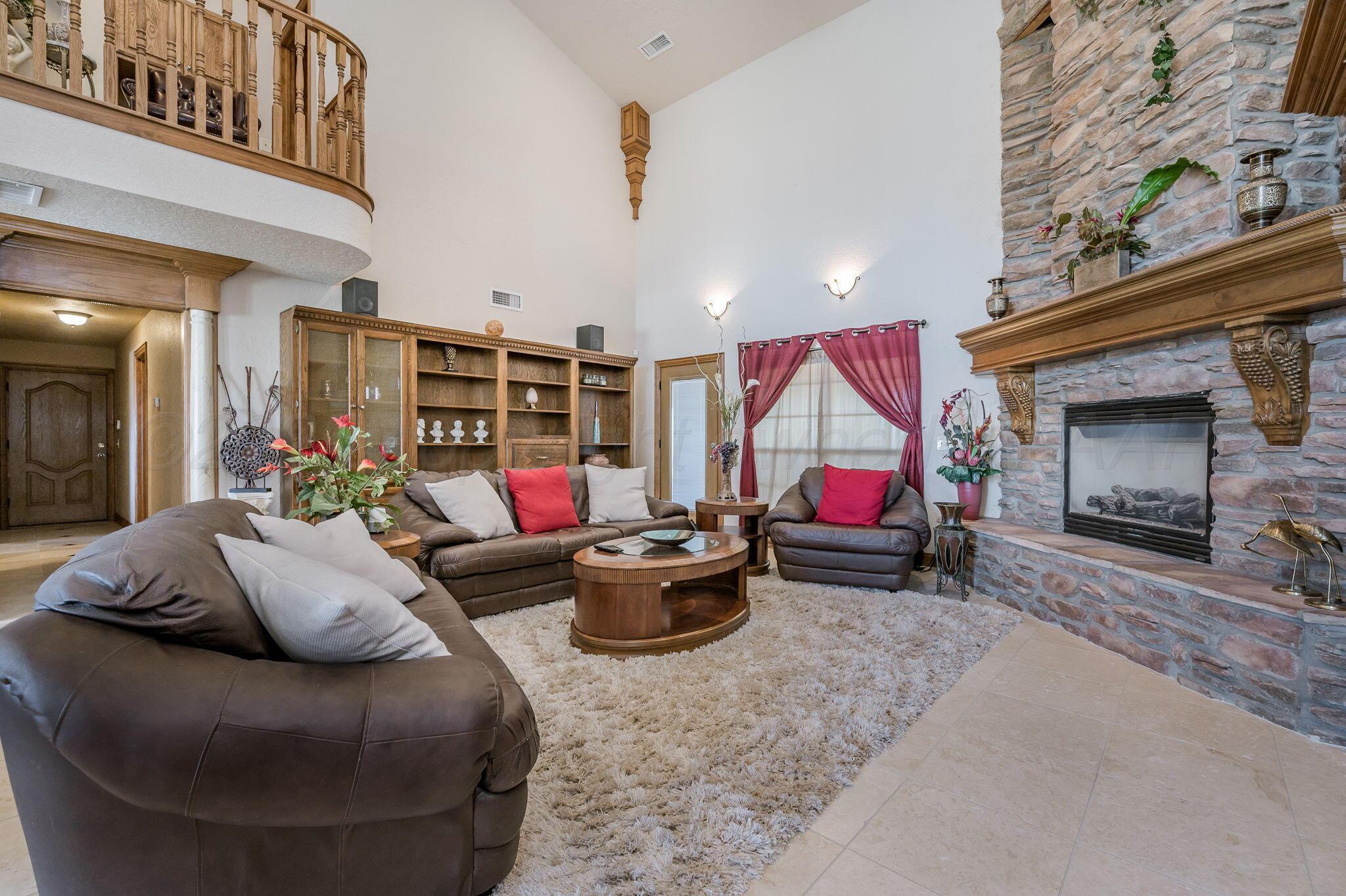 9000 Rj Drive Amarillo, TX 79119 - Photo 6 of 42 Living Room-3