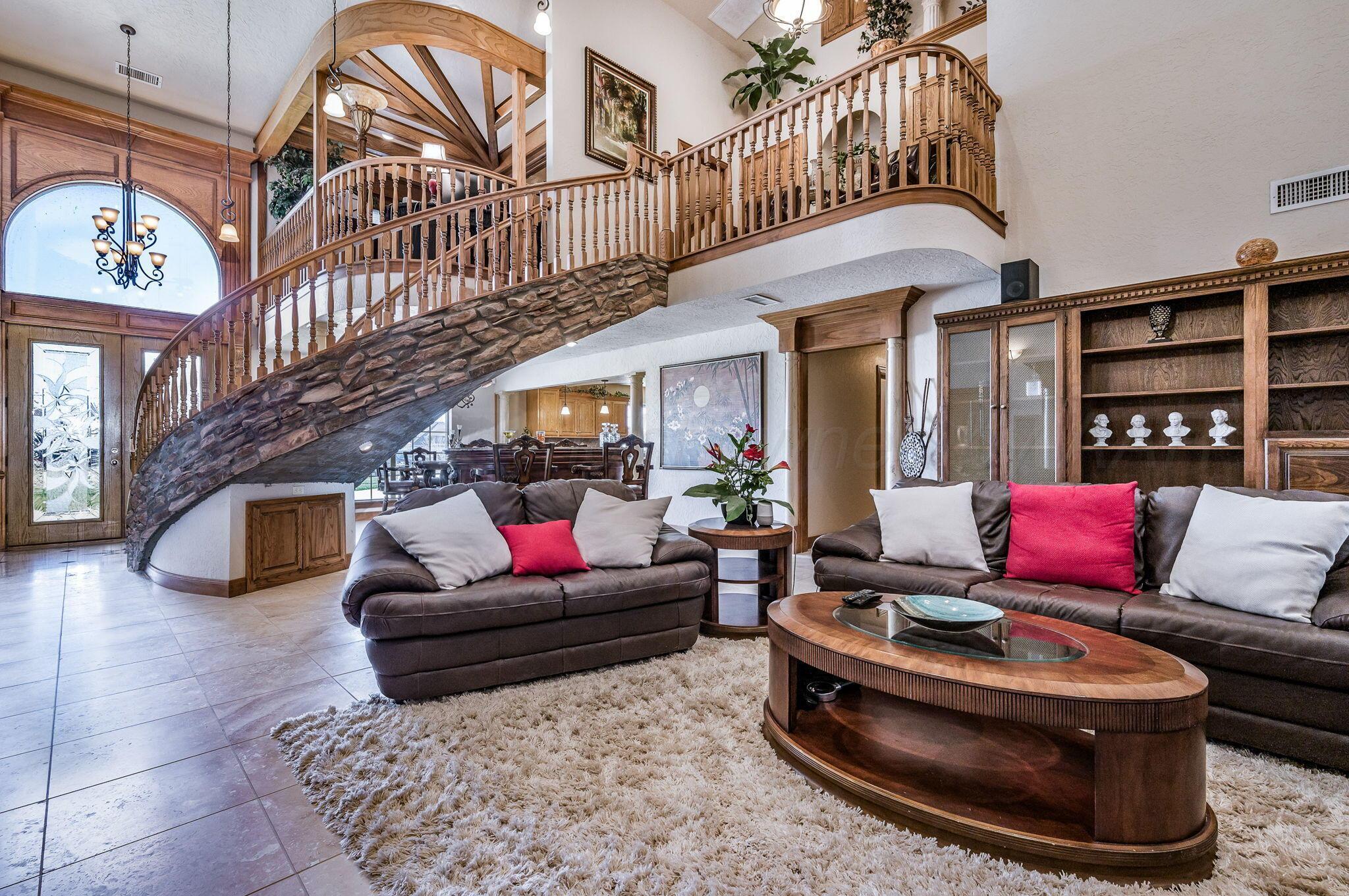 9000 Rj Drive Amarillo, TX 79119 - Photo 8 of 42 Living Room-2