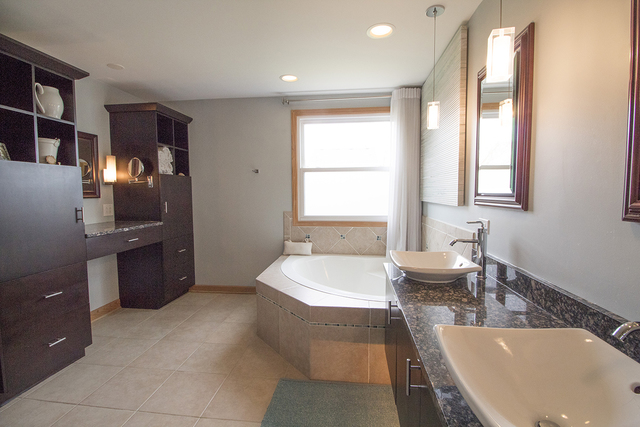 224 West Devon Avenue Roselle, IL 60172 - Photo 25 of 39