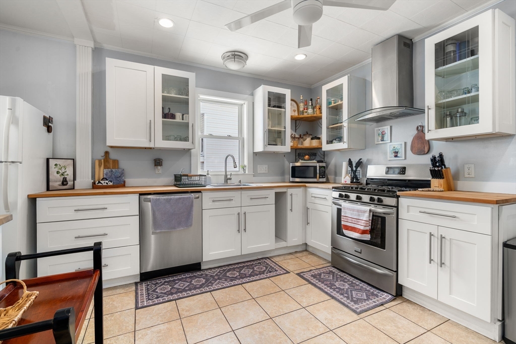 97 Bow Street Arlington, MA 02474 - Photo 22 of 37