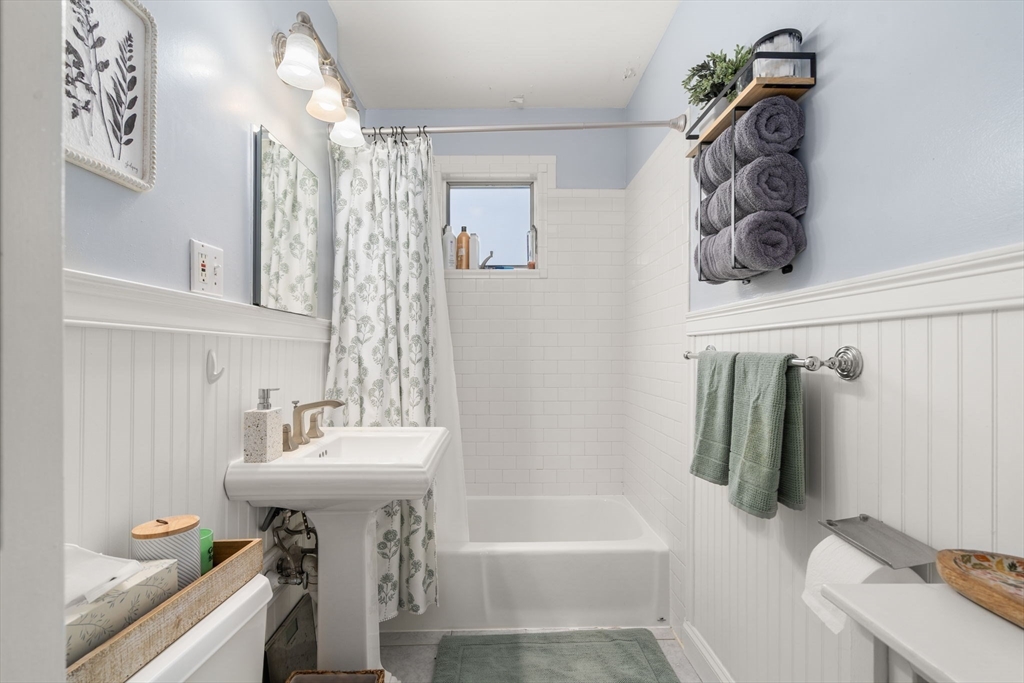 97 Bow Street Arlington, MA 02474 - Photo 27 of 37