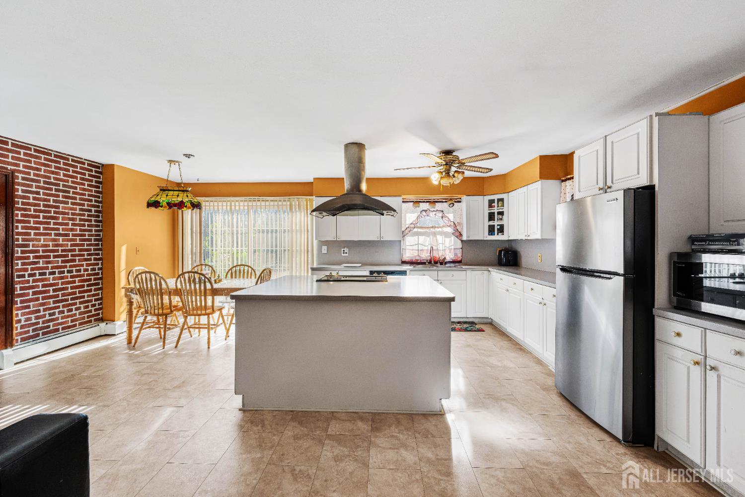 321 Manalapan Road Spotswood, NJ 08884 - Photo 11 of 49