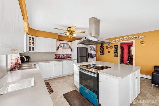 $789,900 | 321 Manalapan Road, Spotswood, NJ 08884