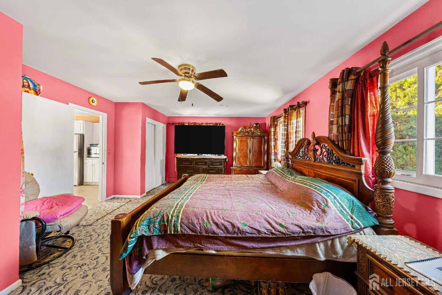 321 Manalapan Road Spotswood, NJ 08884 - Photo 19 of 49