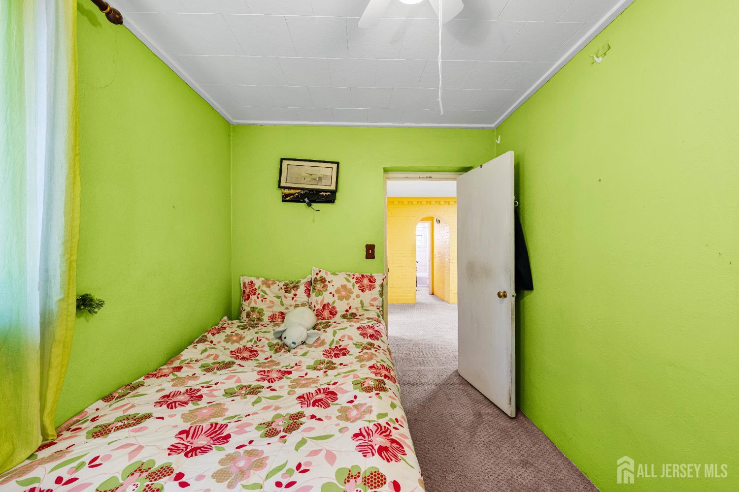 321 Manalapan Road Spotswood, NJ 08884 - Photo 23 of 49