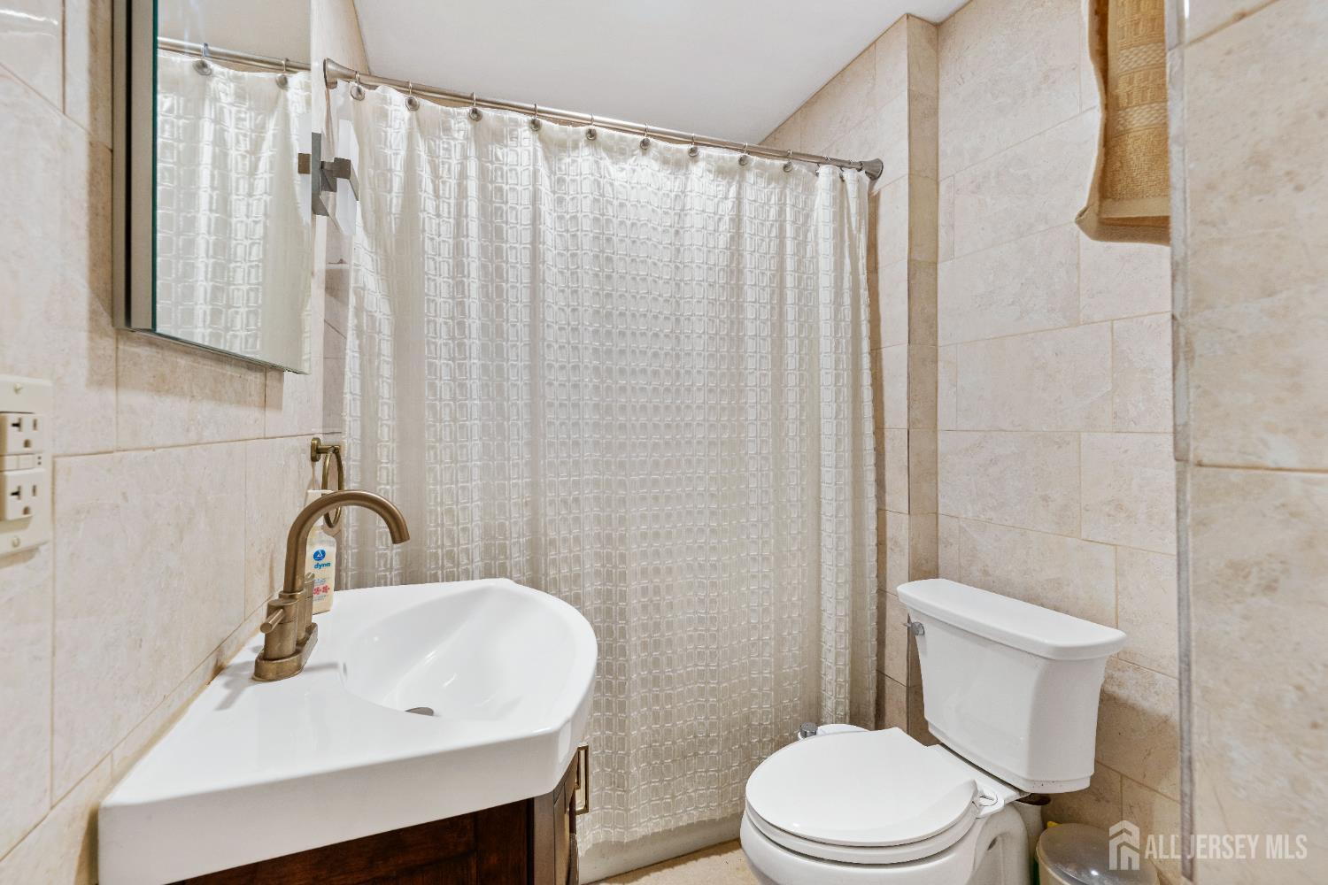 321 Manalapan Road Spotswood, NJ 08884 - Photo 27 of 49