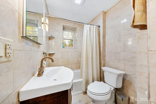 $789,900 | 321 Manalapan Road, Spotswood, NJ 08884