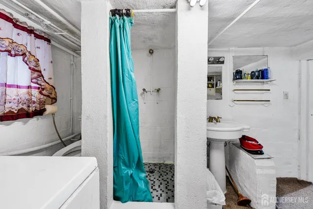 $789,900 | 321 Manalapan Road, Spotswood, NJ 08884