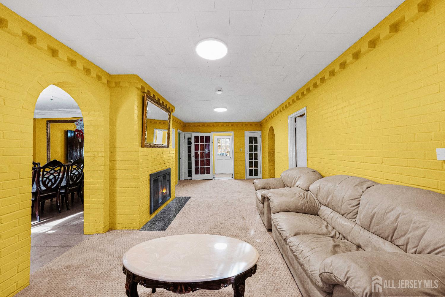 321 Manalapan Road Spotswood, NJ 08884 - Photo 3 of 49