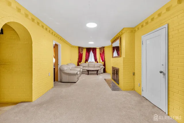 $789,900 | 321 Manalapan Road, Spotswood, NJ 08884