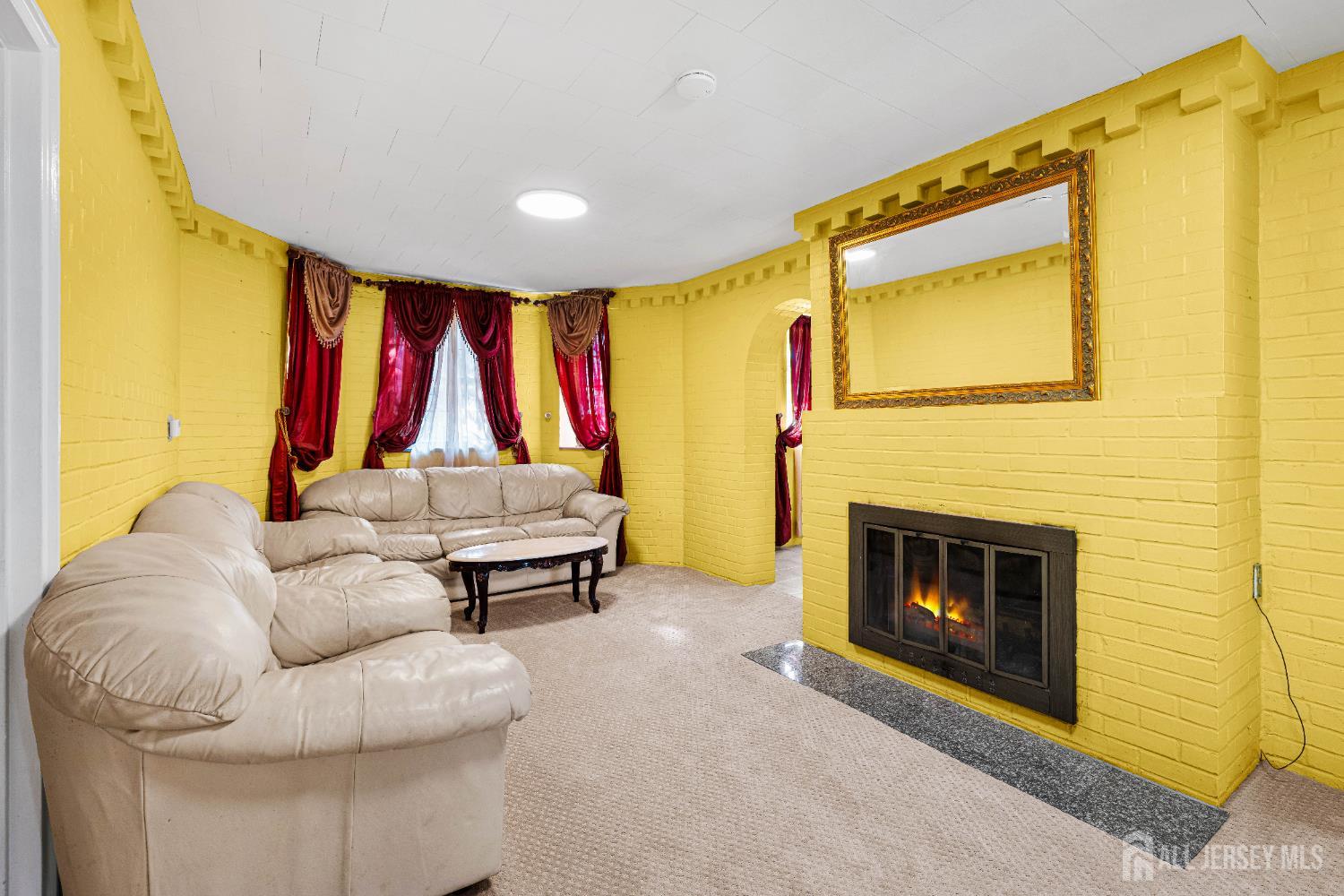 321 Manalapan Road Spotswood, NJ 08884 - Photo 5 of 49