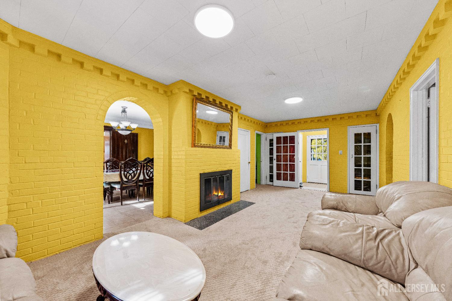 321 Manalapan Road Spotswood, NJ 08884 - Photo 6 of 49