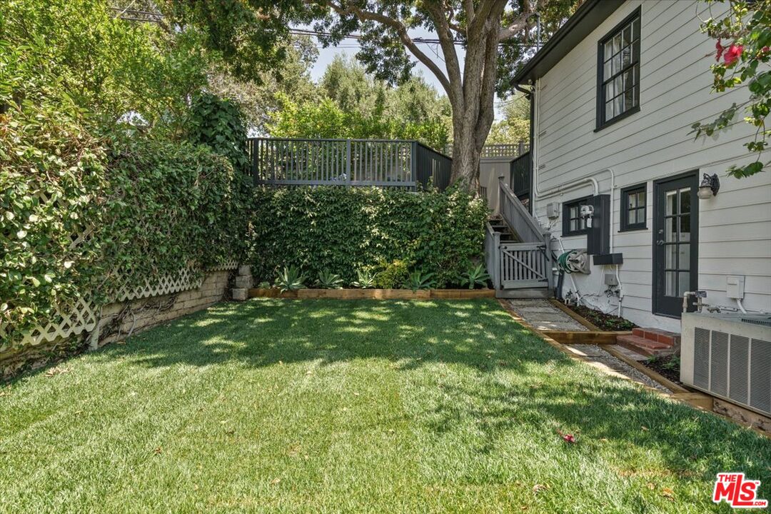 3983 Sunswept Drive Studio City, CA 91604 - Photo 49 of 53 a view of backyard of house