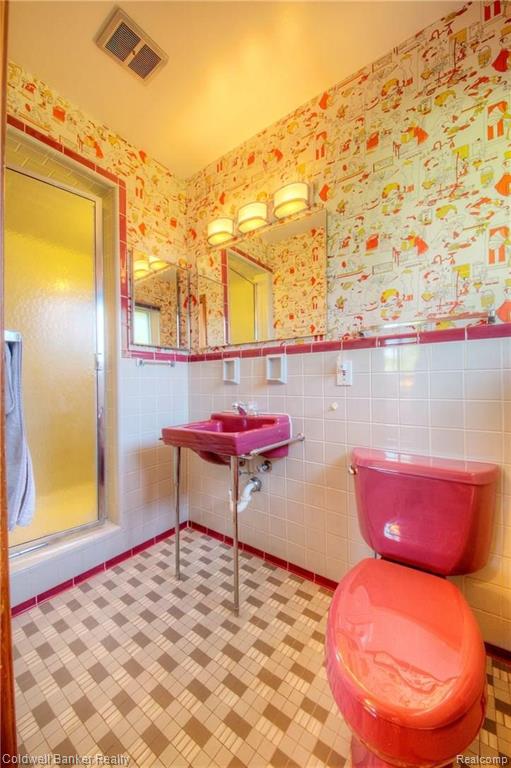 28341 Farmington Road Farmington Hills, MI 48334 - Photo 21 of 35