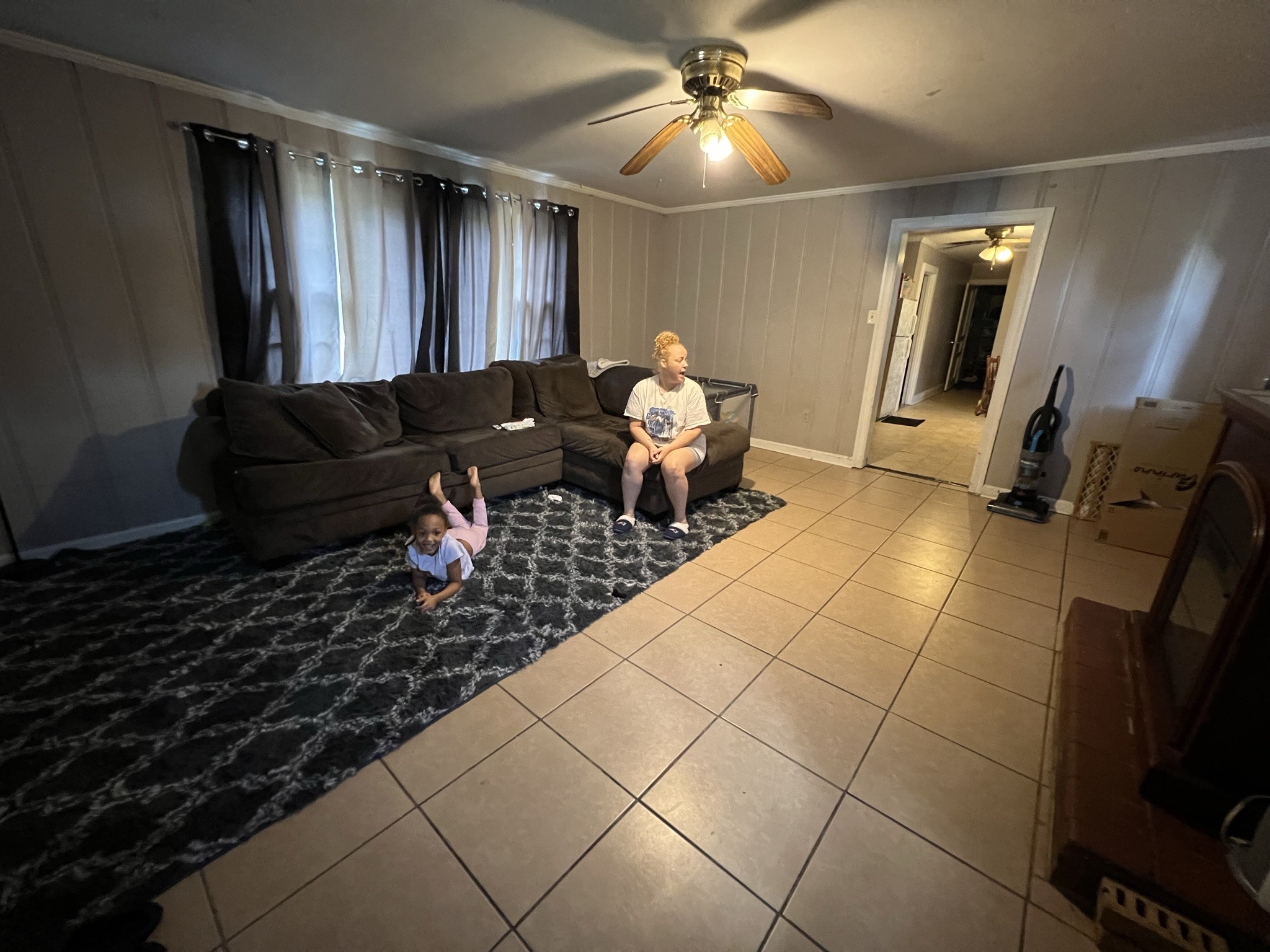 1400 Old Dover Road Clarksville, TN 37042 - Photo 14 of 65 a living room with furniture