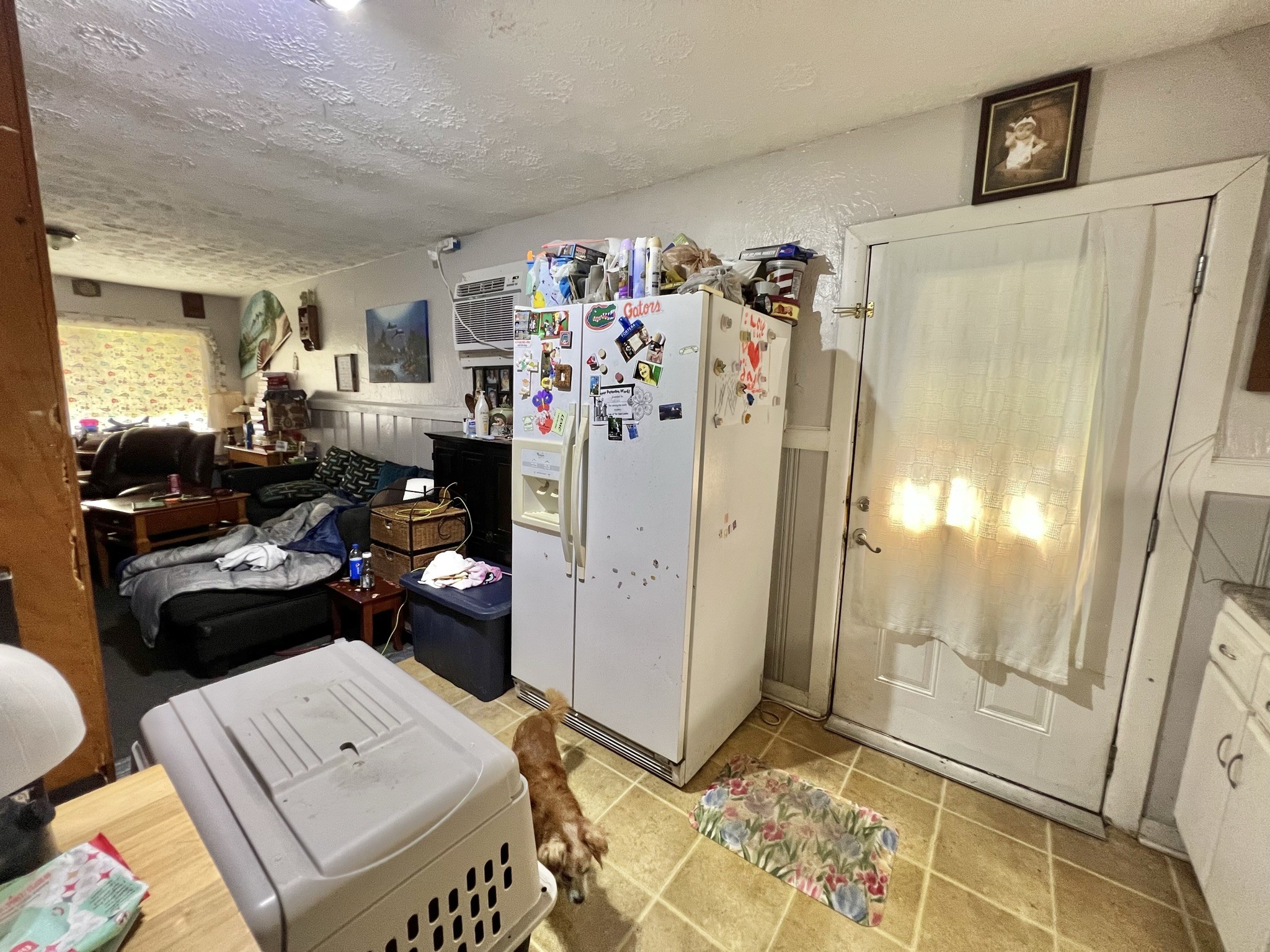 1400 Old Dover Road Clarksville, TN 37042 - Photo 38 of 65 a living room with furniture and a window