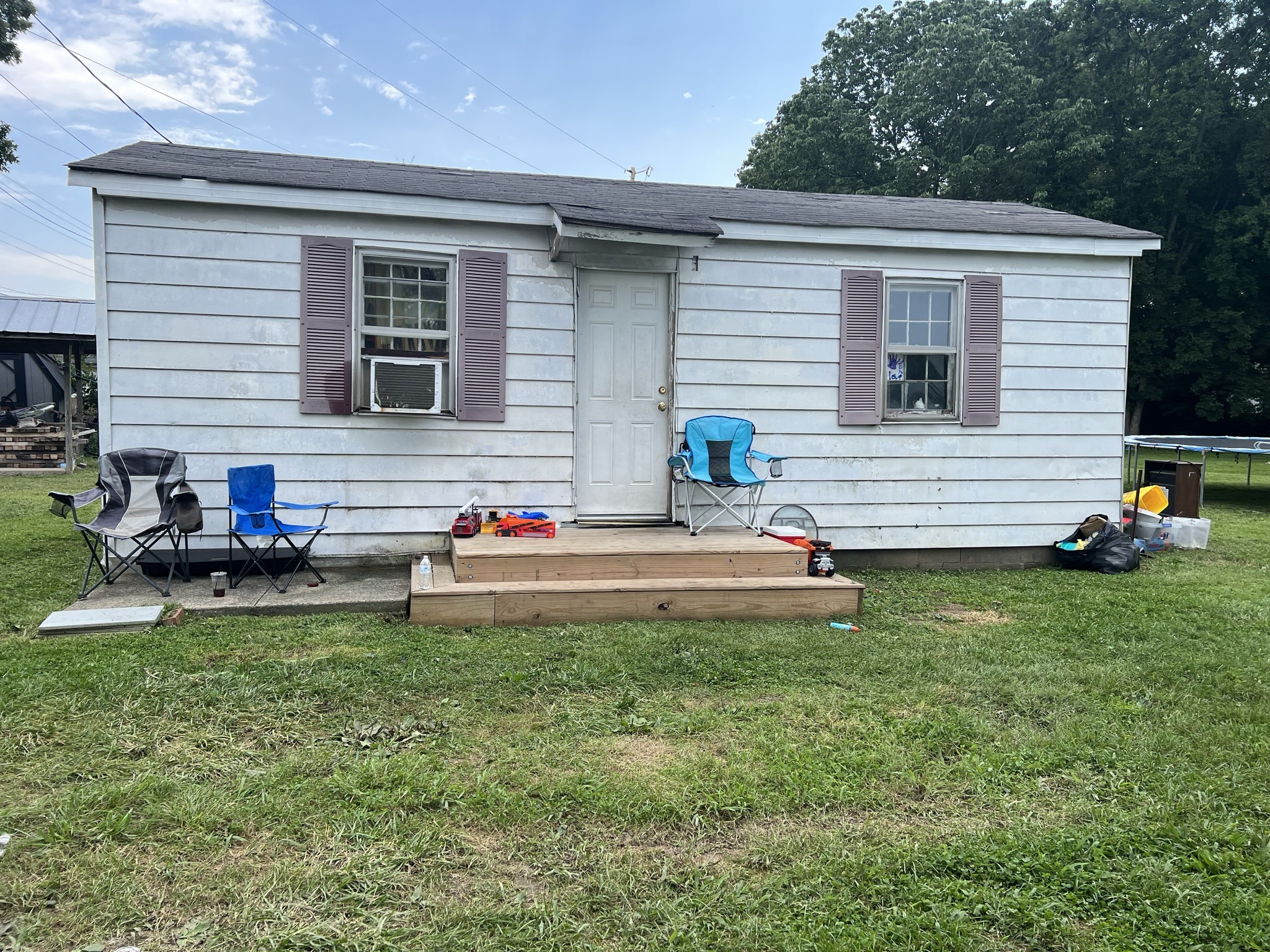 1400 Old Dover Road Clarksville, TN 37042 - Photo 56 of 65 a front view of house with yard