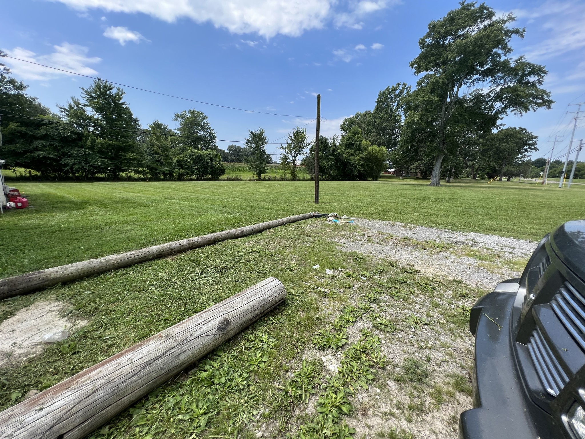 1400 Old Dover Road Clarksville, TN 37042 - Photo 7 of 65 a view of a green field with wooden fence