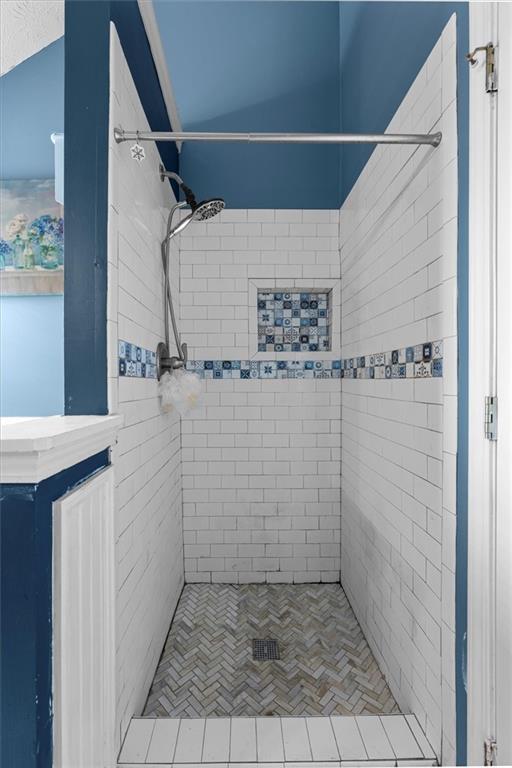 525 Michael Circle Monroe, GA 30655 - Photo 30 of 42 a bathroom with a shower