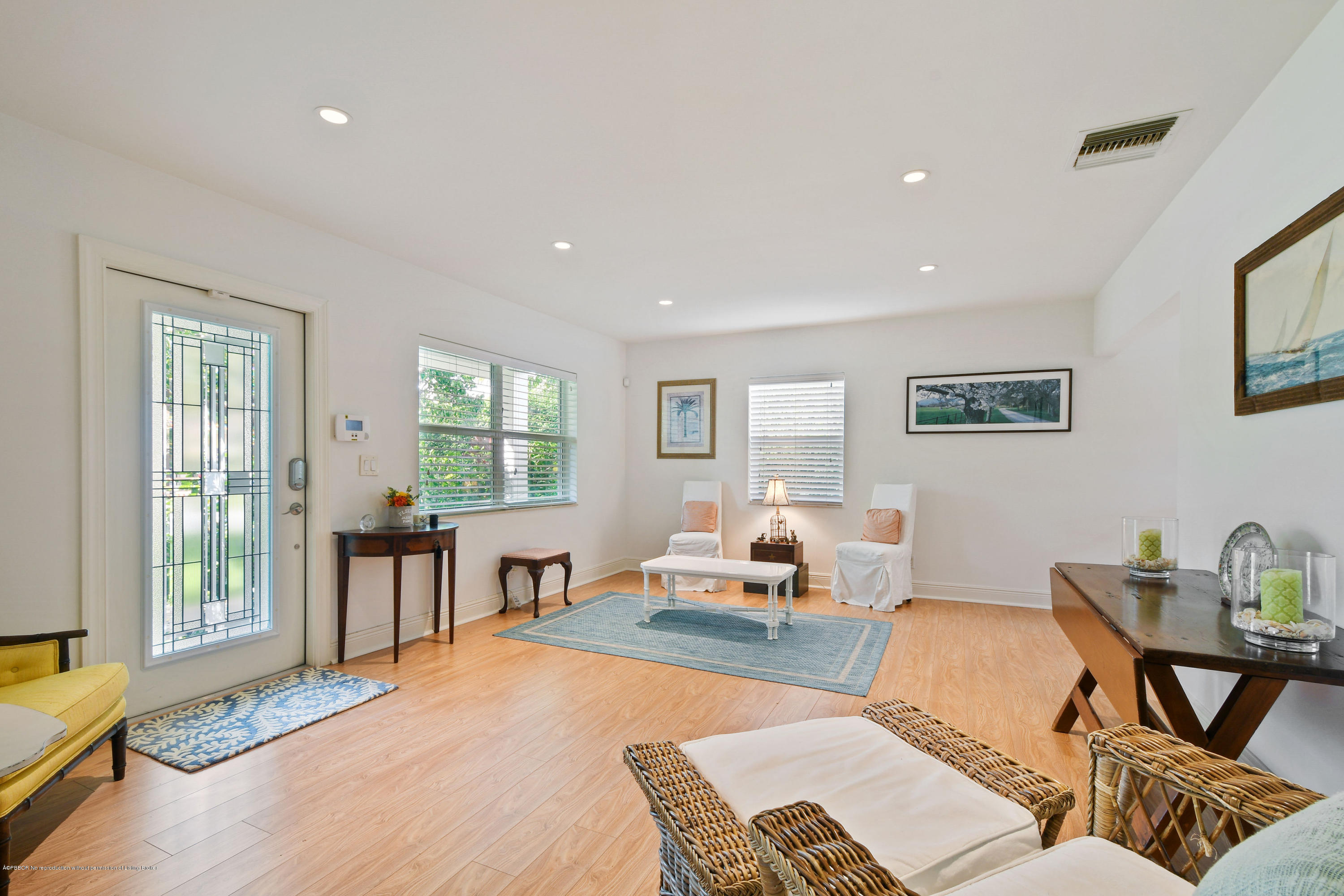 341 Murray Road West Palm Beach, FL 33405 - Photo 6 of 25 a living room with furniture and a window