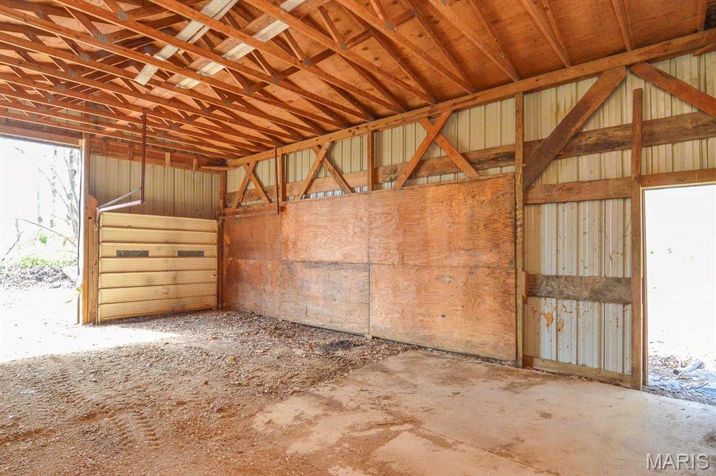 4327 Mascoutah Avenue Belleville, IL 62221 - Photo 11 of 49