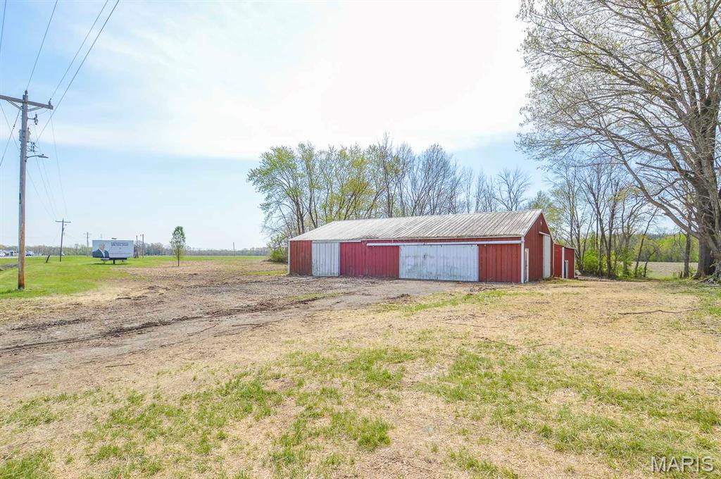 4327 Mascoutah Avenue Belleville, IL 62221 - Photo 12 of 49