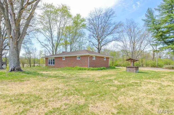 $150,000 | 4327 Mascoutah Avenue, Belleville, IL 62221