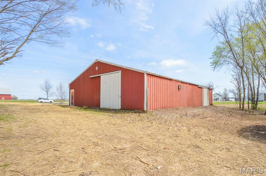 4327 Mascoutah Avenue Belleville, IL 62221 - Photo 8 of 49