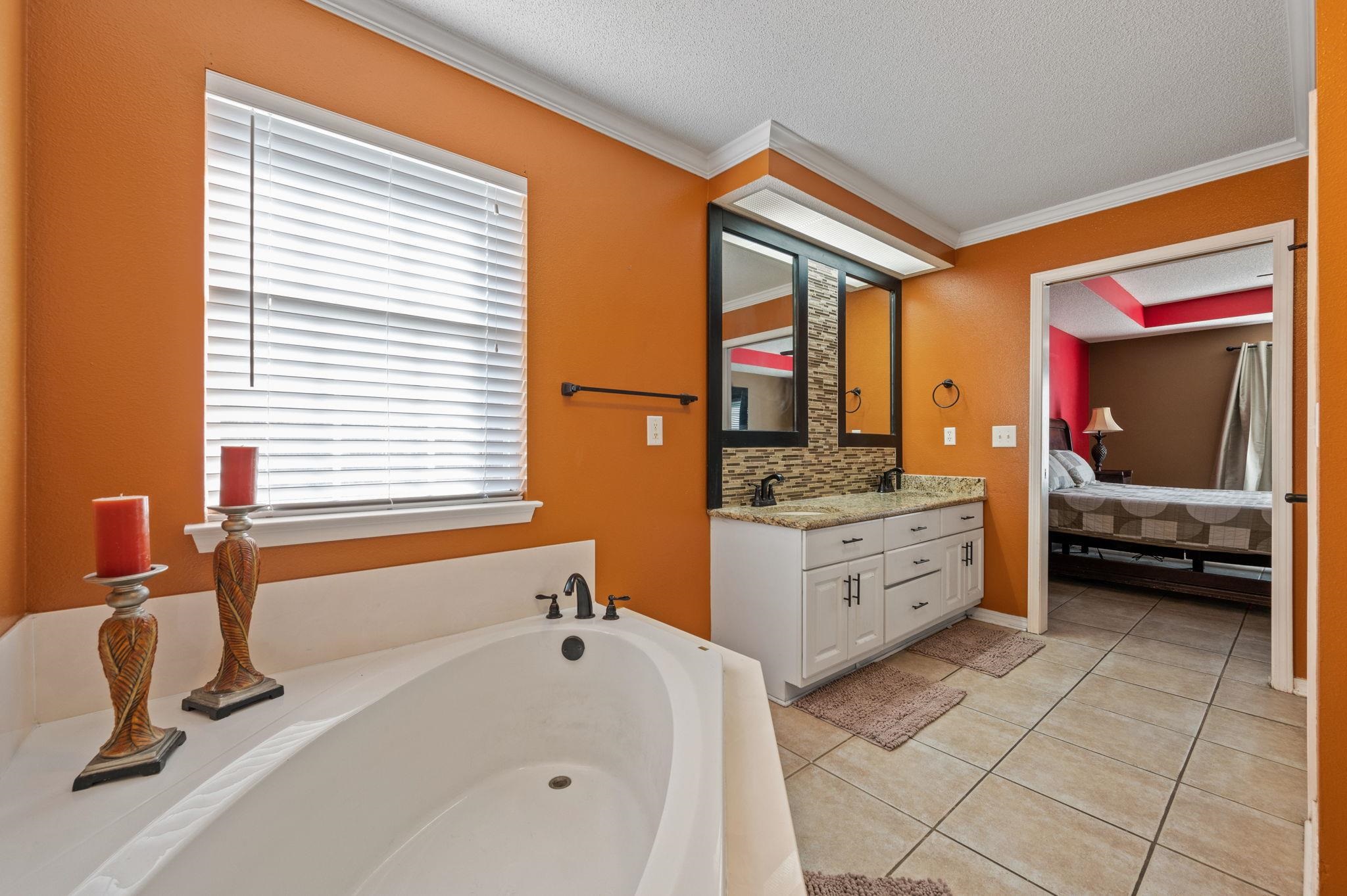 23427 Cornerstone Drive Loxley, AL 36551 - Photo 20 of 50 Primary Bathroom