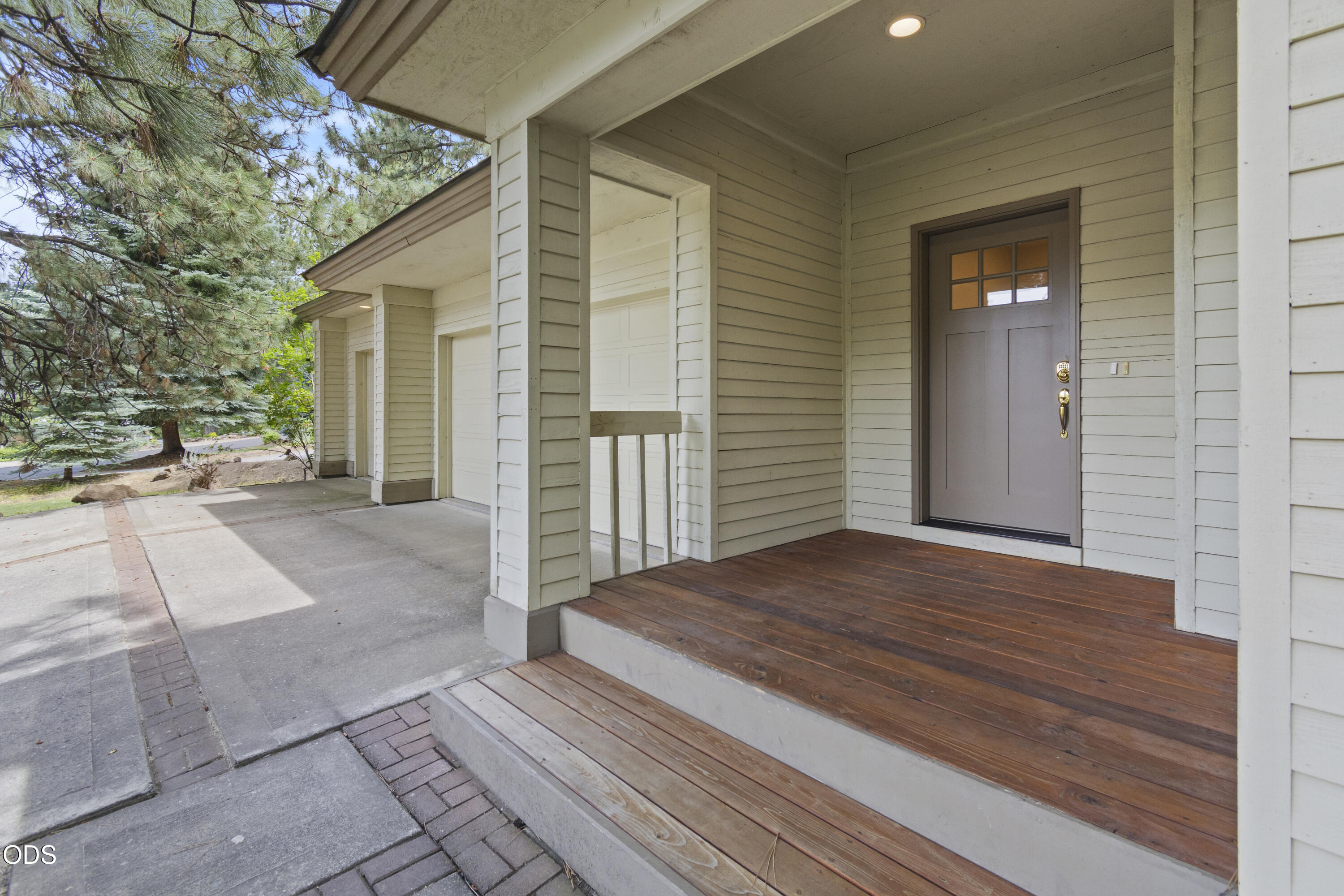 20387 Christmas Ridge Bend, OR 97702 - Photo 5 of 54