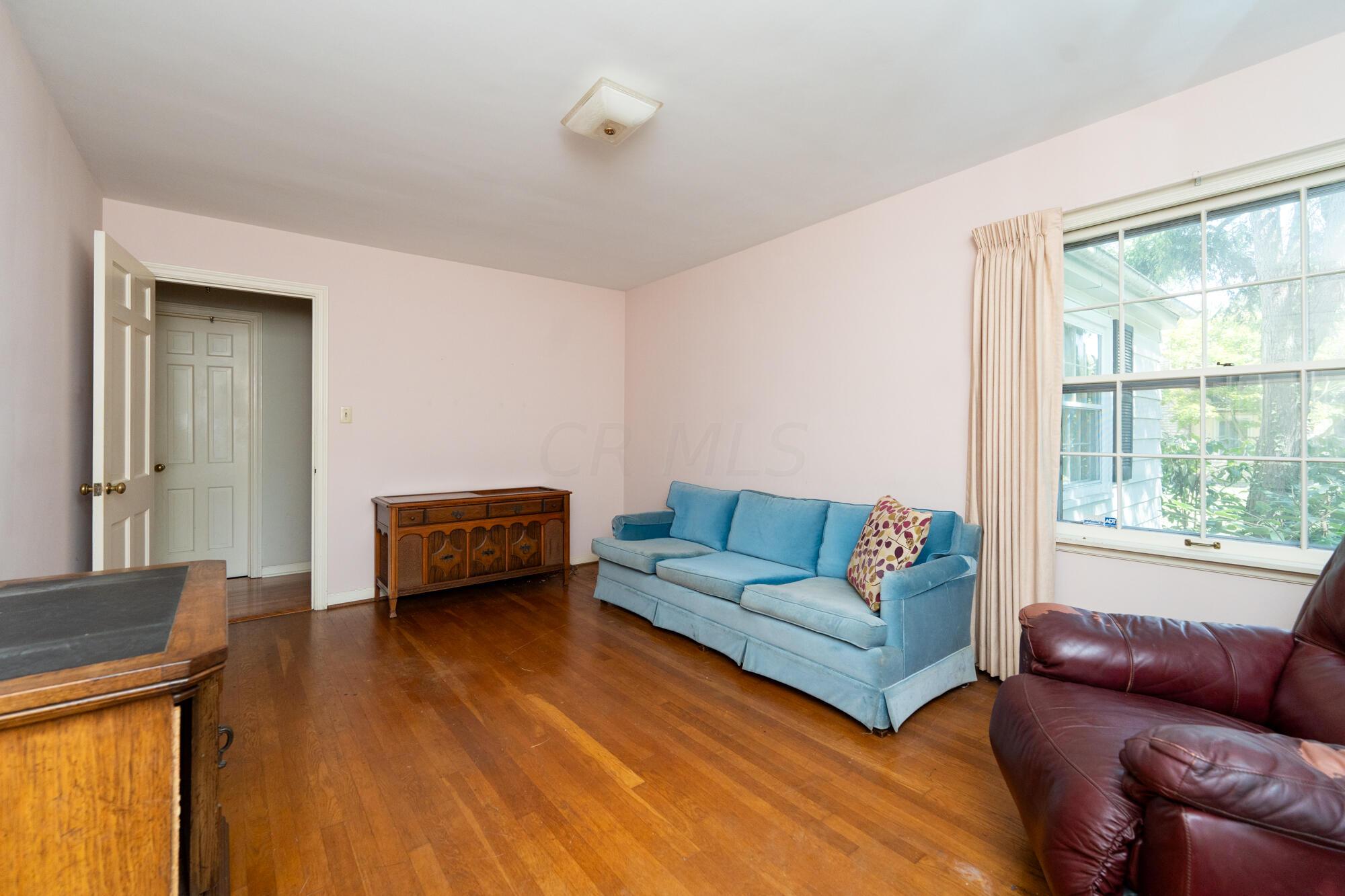 1299 Haddon Road Columbus, OH 43209 - Photo 13 of 34