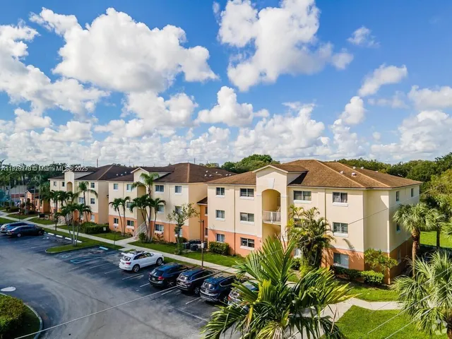 $1,750 | 3650 North 56th Avenue, Unit 515, Hollywood, FL 33021
