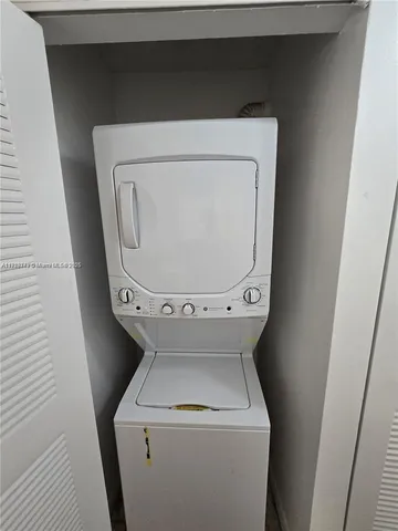 $1,750 | 3650 North 56th Avenue, Unit 515, Hollywood, FL 33021