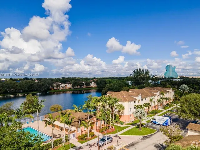 $1,750 | 3650 North 56th Avenue, Unit 515, Hollywood, FL 33021