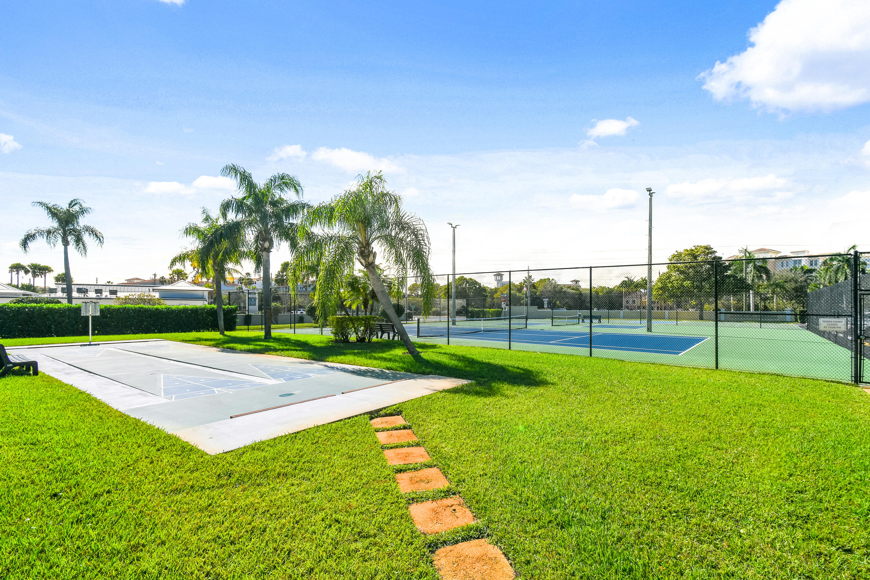 717 Highway 1, Unit 508 Jupiter, FL 33477 - Photo 40 of 66 a view of a park