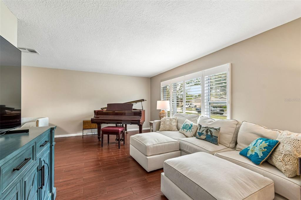 9548 123rd Way Seminole, FL 33772 - Photo 7 of 63