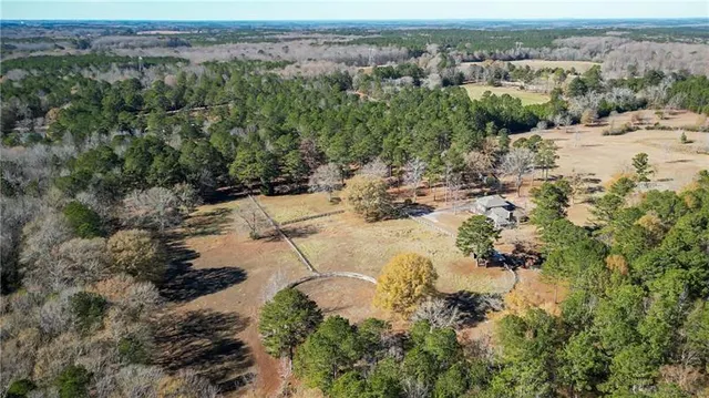 $770,000 | 142 Carr Road, LaGrange, GA 30241