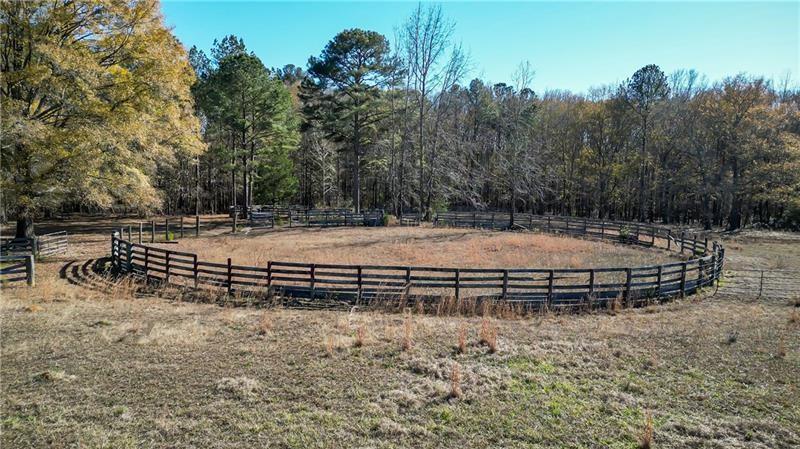 142 Carr Road LaGrange, GA 30241 - Photo 3 of 109