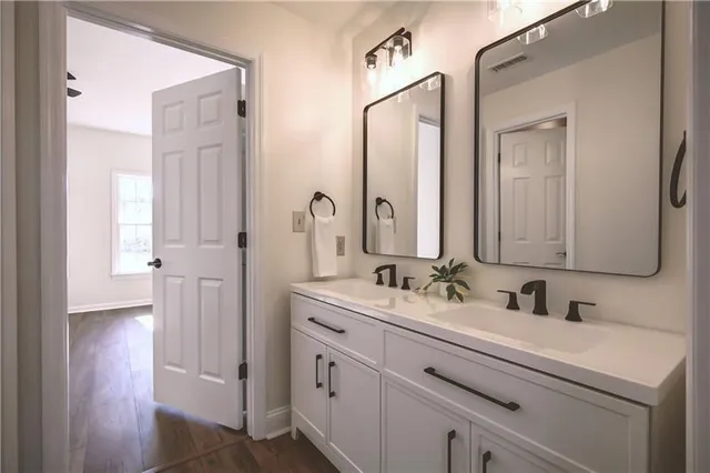 $770,000 | 142 Carr Road, LaGrange, GA 30241